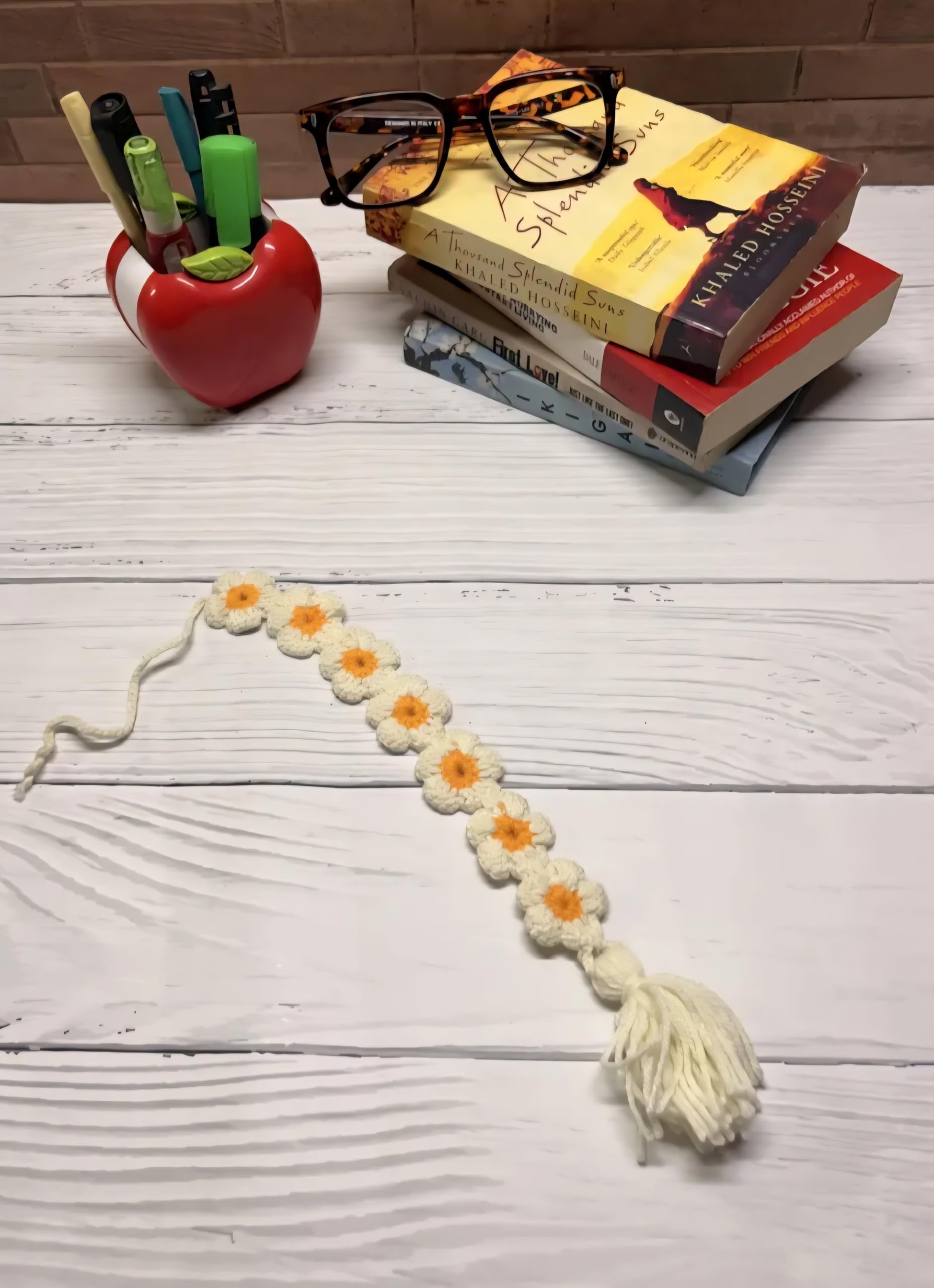 Crochet Daisy Bookmark with Tassel, Handmade Floral Design, Cream and Yellow, Set of 2