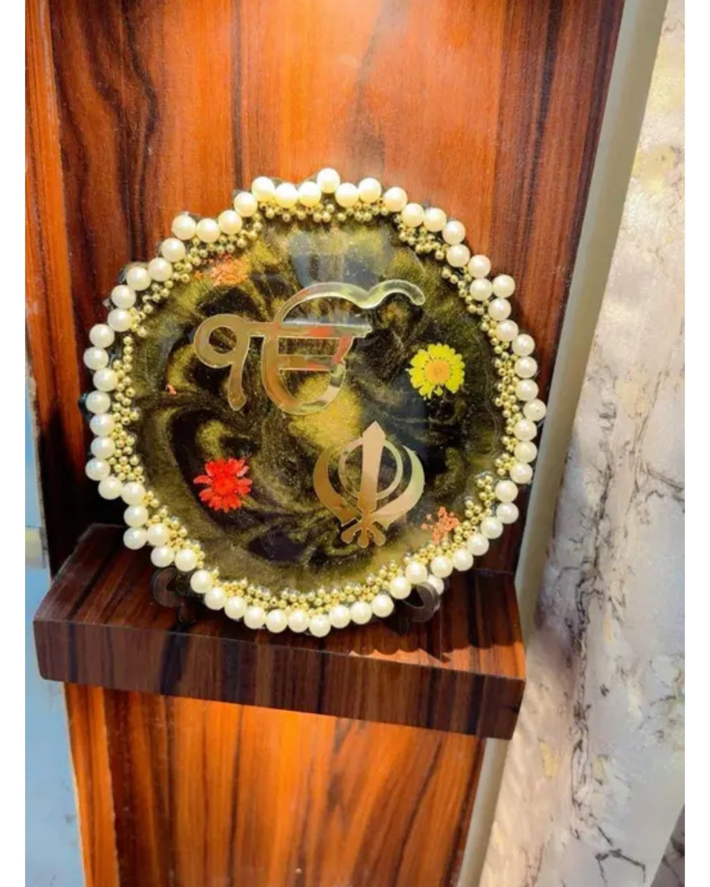 Handcrafted Sikh Religious Wall Decor,resin art, Pearl-Bordered Khanda Symbol Frame with Gold Accents, Black Background, Traditional Spiritual Art