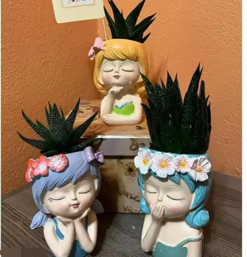 Decorative Succulent Planter Set, Cute Floral Crown Design, Blue and White, Ceramic Plant Pots with Artificial Aloe, Indoor Garden Decor