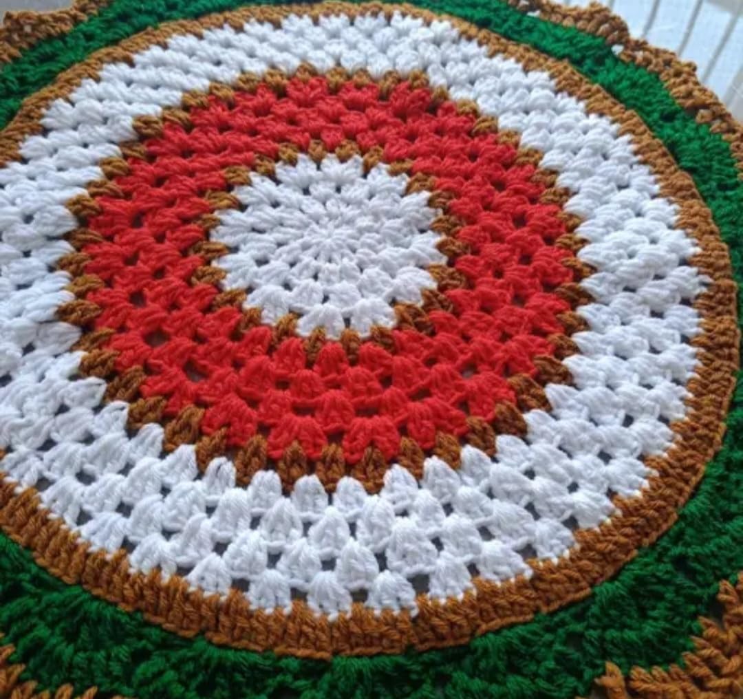 Handmade Crochet Pooja Thalposh, Floral Pattern with Tassels