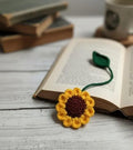 Handmade Crochet Sunflower Bookmark, Yellow and Green, Knitted Floral Book Marker, Cute Gift for Readers, Set of 2