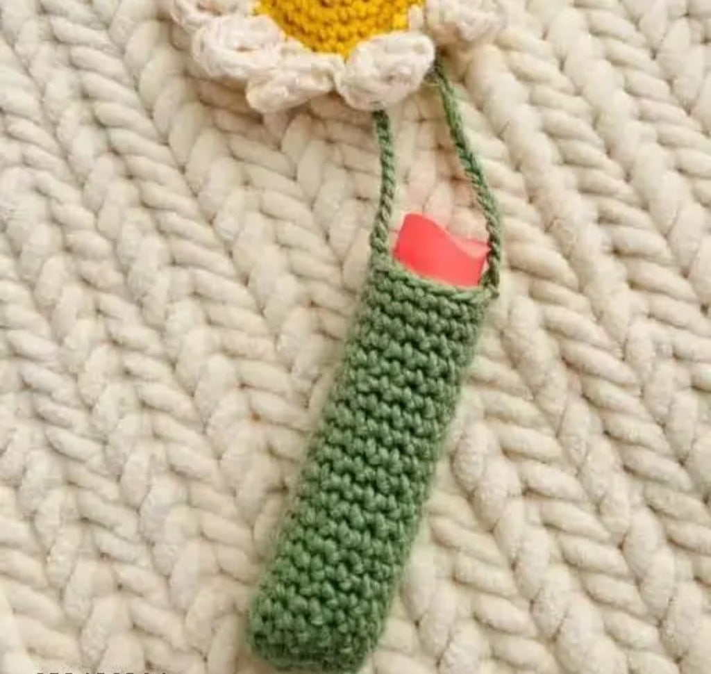 Crochet Daisy Flower lipstick cage, Handmade Knit Floral Charm, White and Yellow, Boho Style, lipstick box