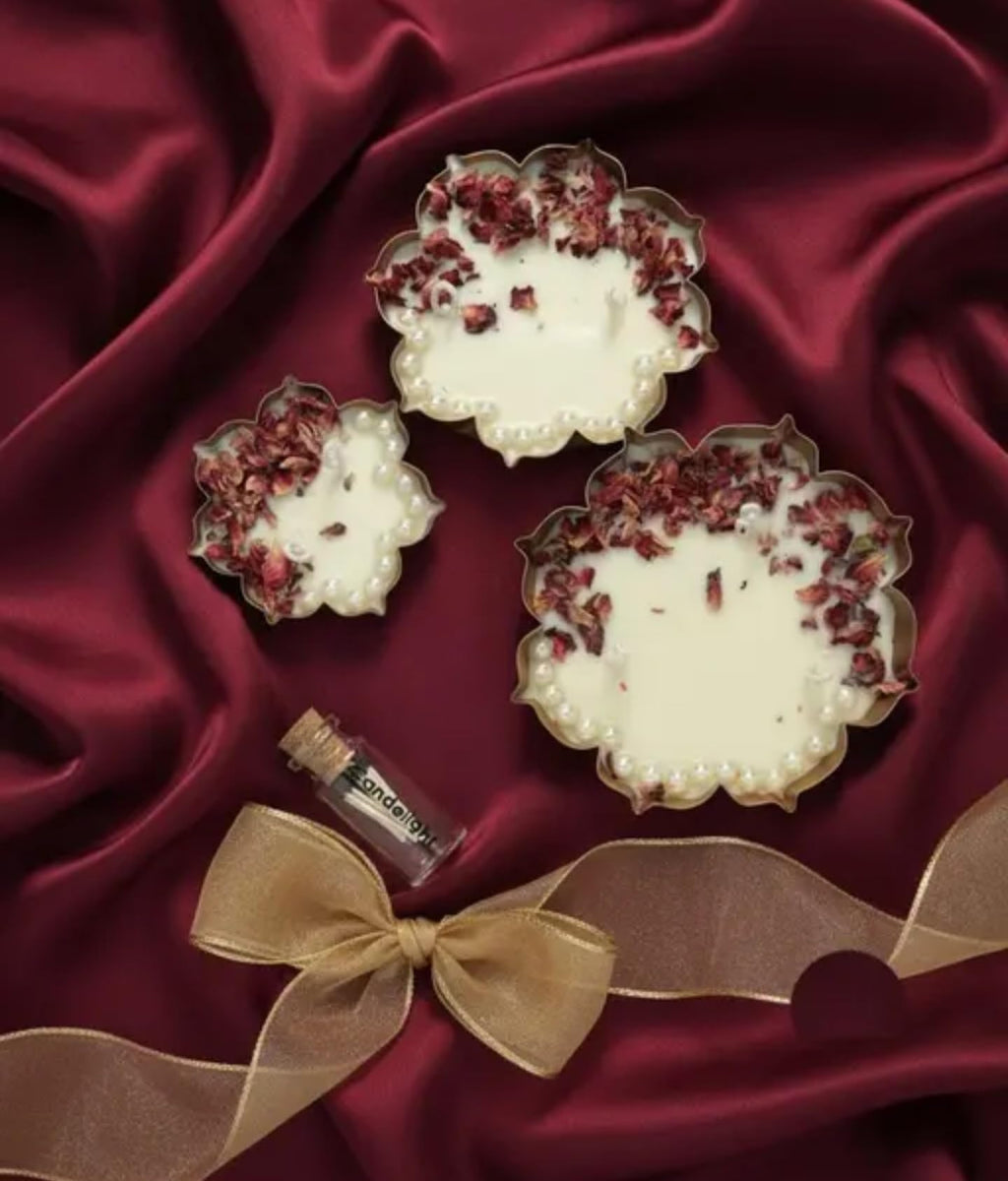 Decorative Soy Candle Set with Rose Petals, Glass Holders, Gold Gift Box