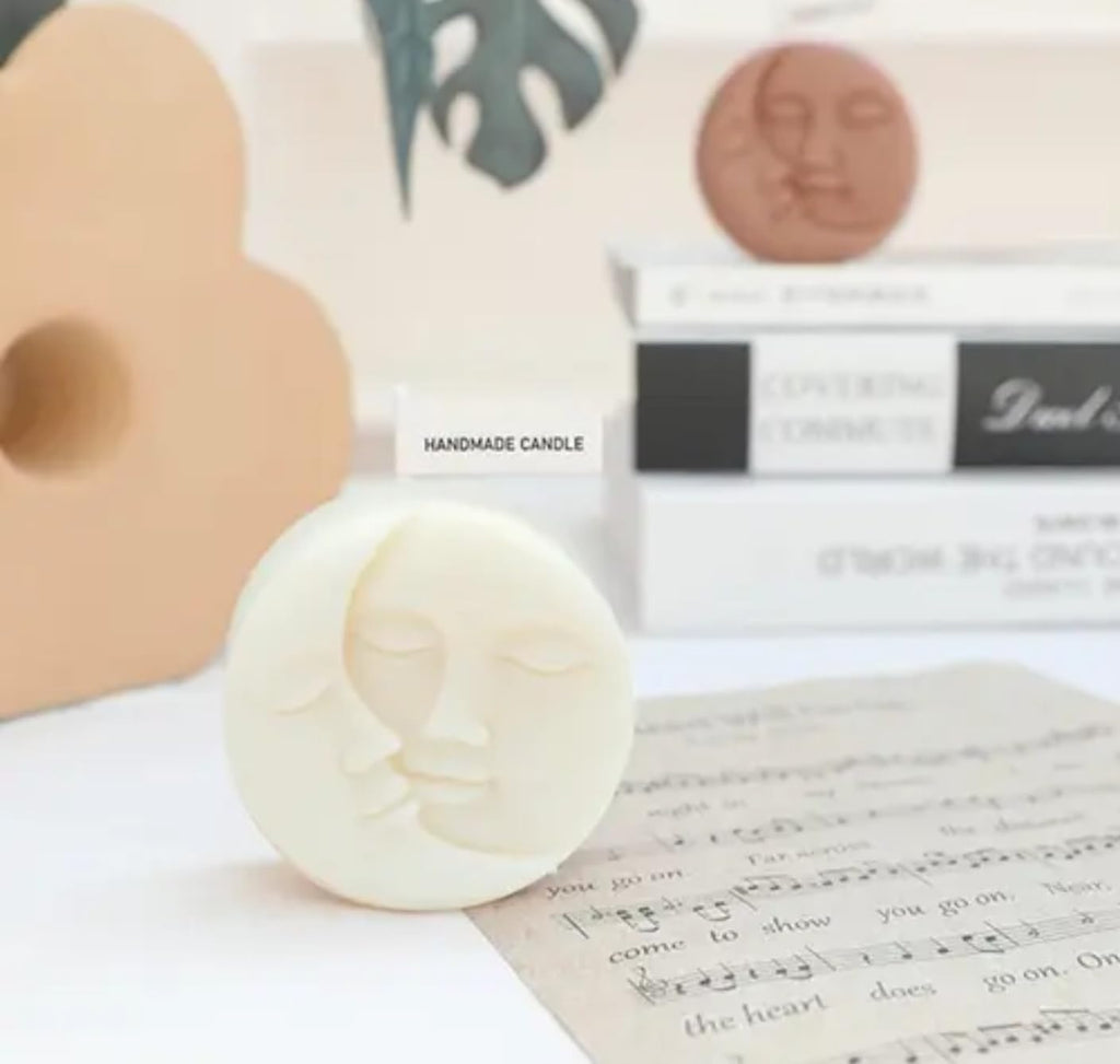Decorative Moon Face Candle, Round White Wax, 3-Piece Set