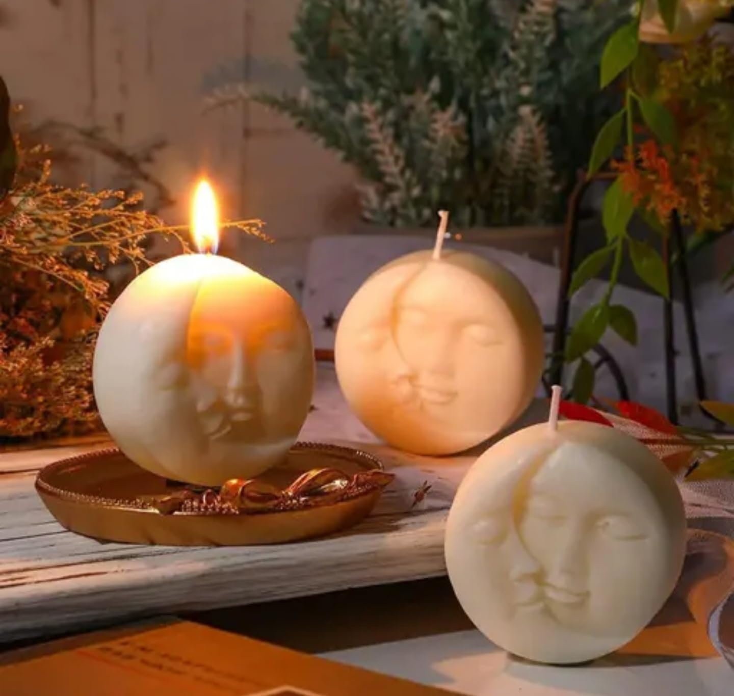 Decorative Moon Face Candle, Round White Wax, 3-Piece Set