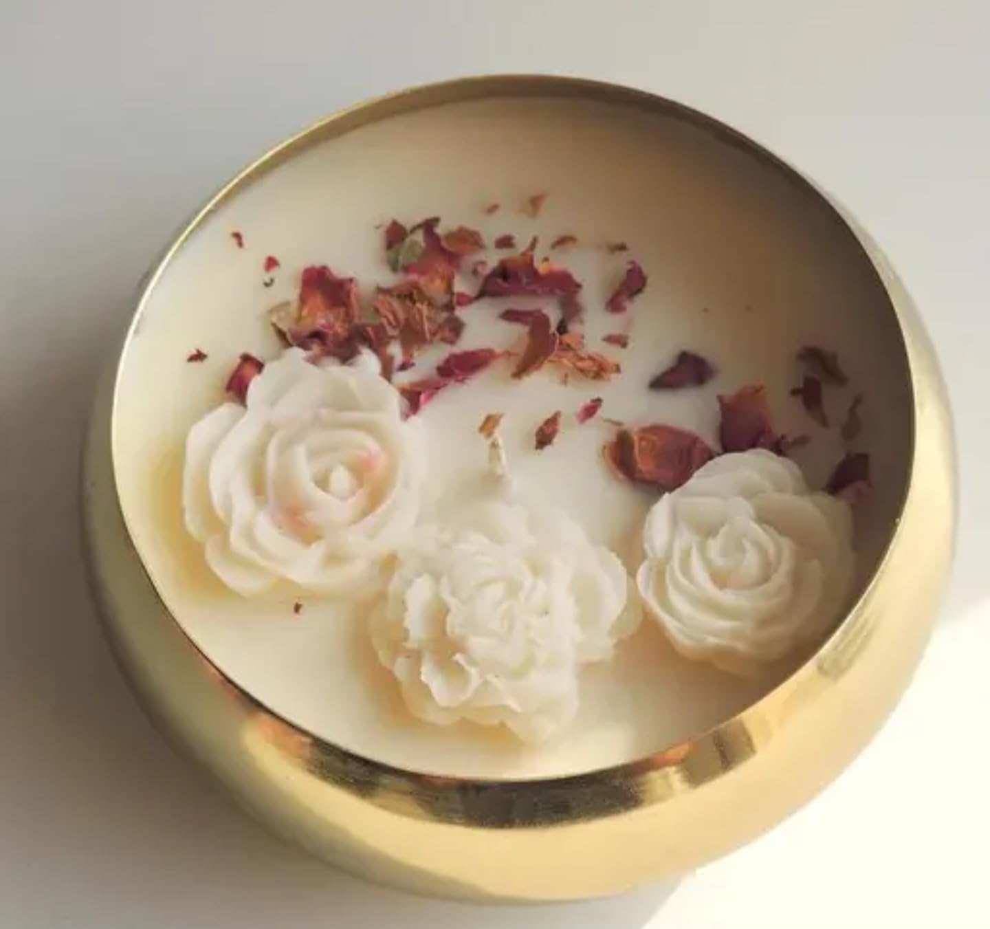 Handcrafted Luxury Soy Wax Candle with Rose Design and Dried Flower Petals