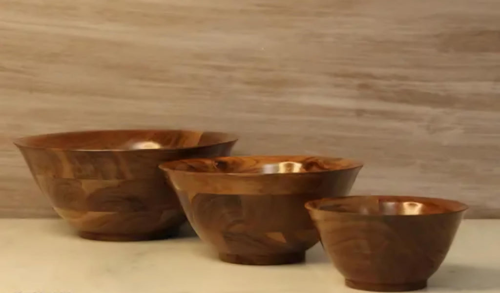 Wooden Serving Bowls Set, Natural Wood Grain, Handcrafted, 3 Pieces, Round Shape