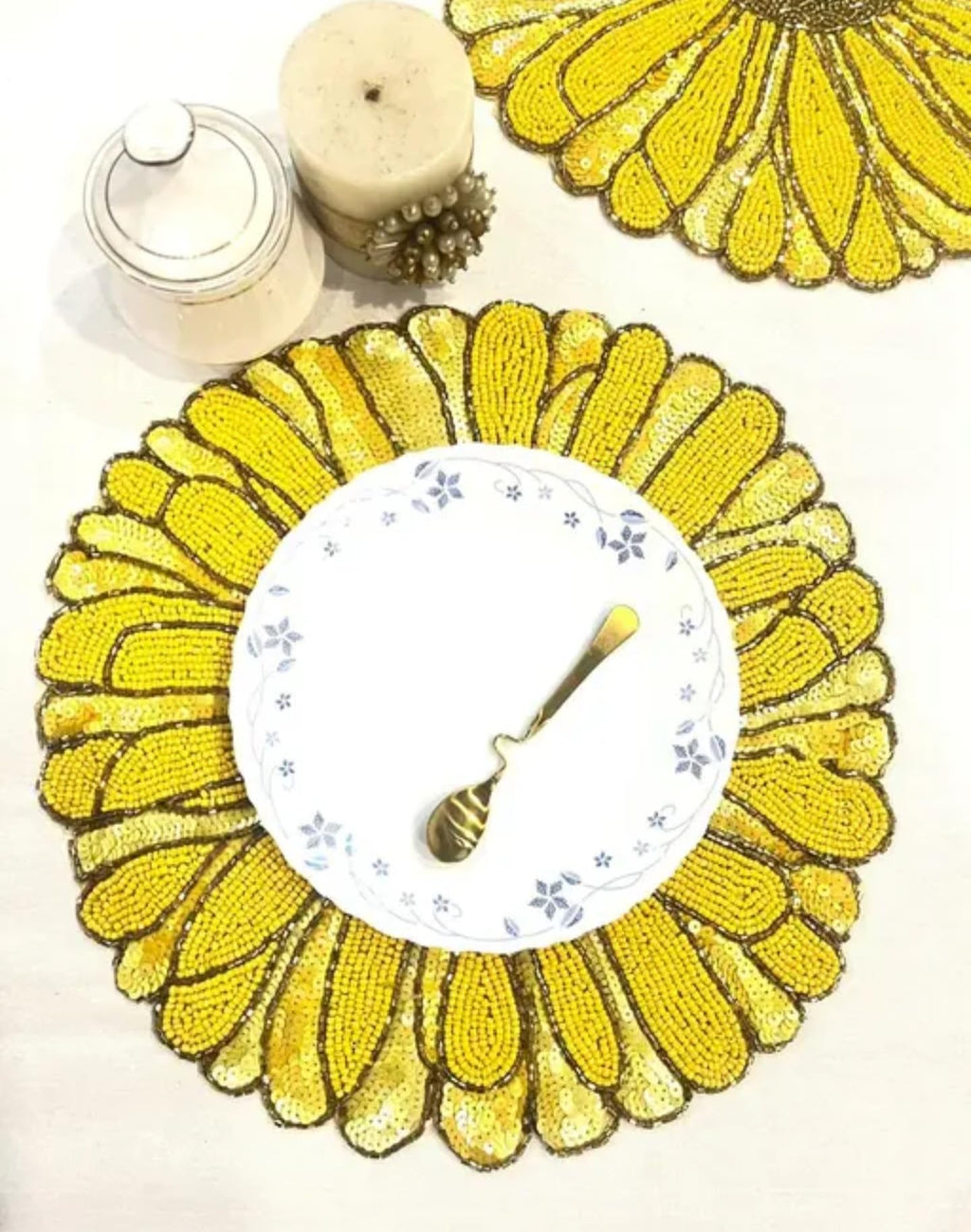 Handcrafted Beaded Yellow Sunflower Placemat, Decorative Glass Beaded Table Mat, Round Floral Design for Home Dining