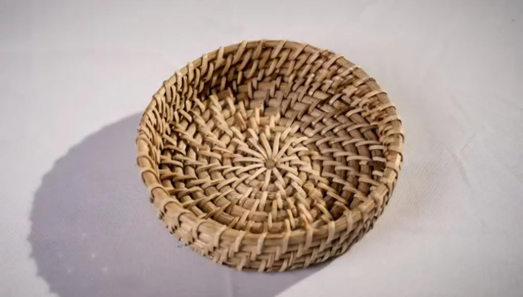 Handwoven Round Wicker Basket Tray, Natural Rattan, Boho Style, Small Catchall Dish