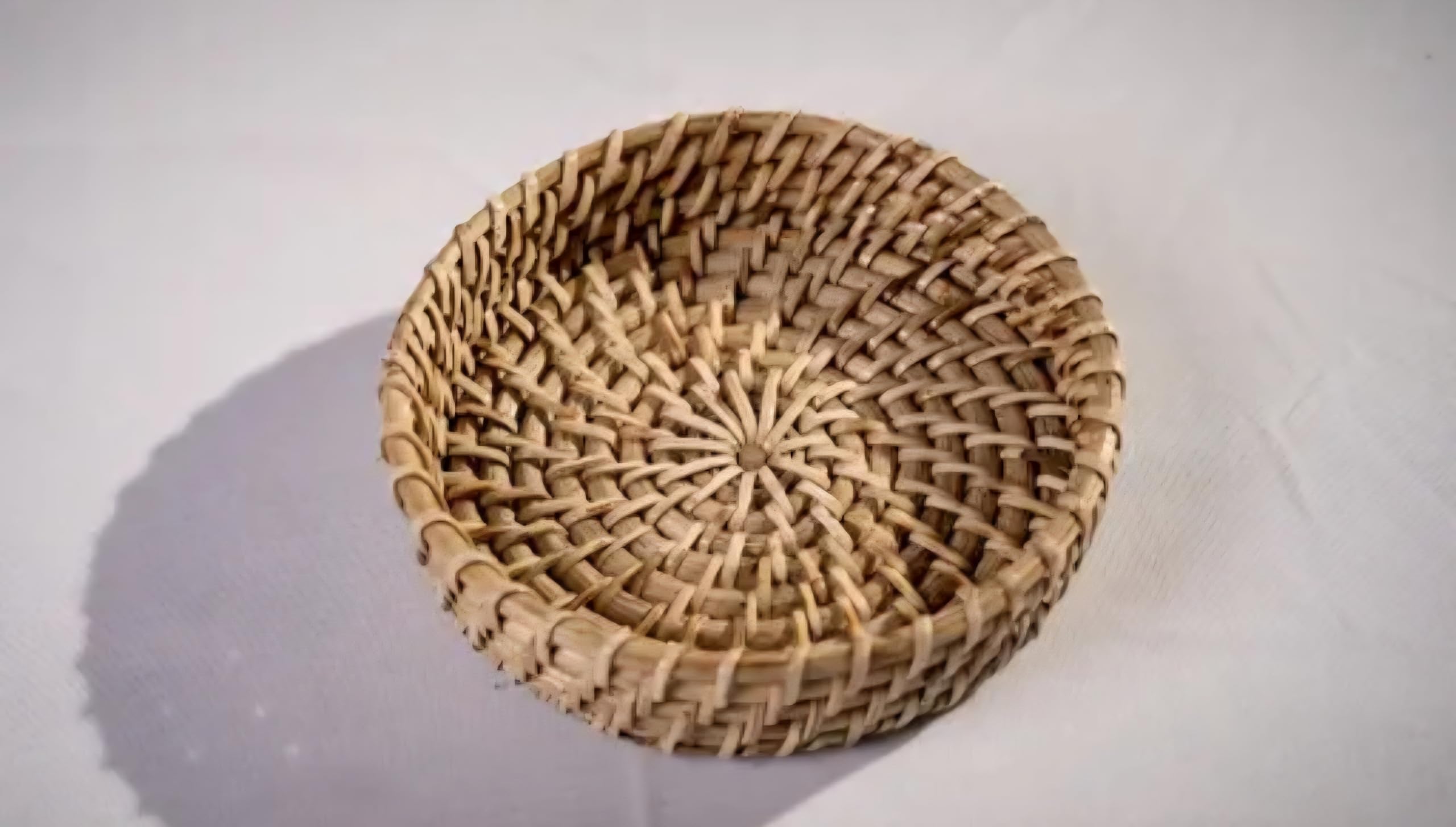 Handwoven Round Wicker Basket Tray, Natural Rattan, Boho Style, Small Catchall Dish