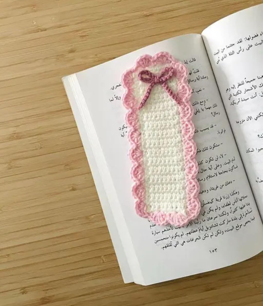 Handmade Crochet Bookmark, Pink and White, Scalloped Edge with Bow, Book Lover Gift, Set of 2