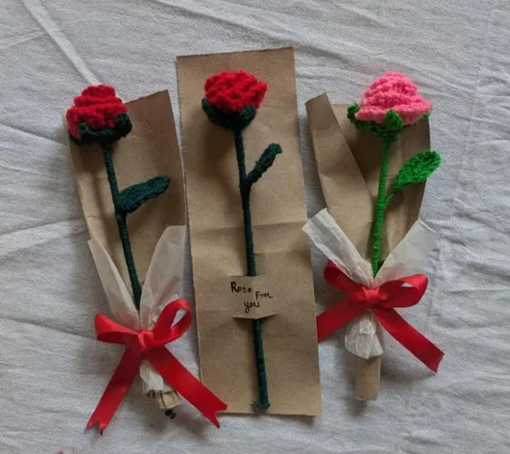 Handmade Crochet Rose Flower Bouquet, Pink, Gift Wrapped with Red Ribbon, Valentine's Day Decor