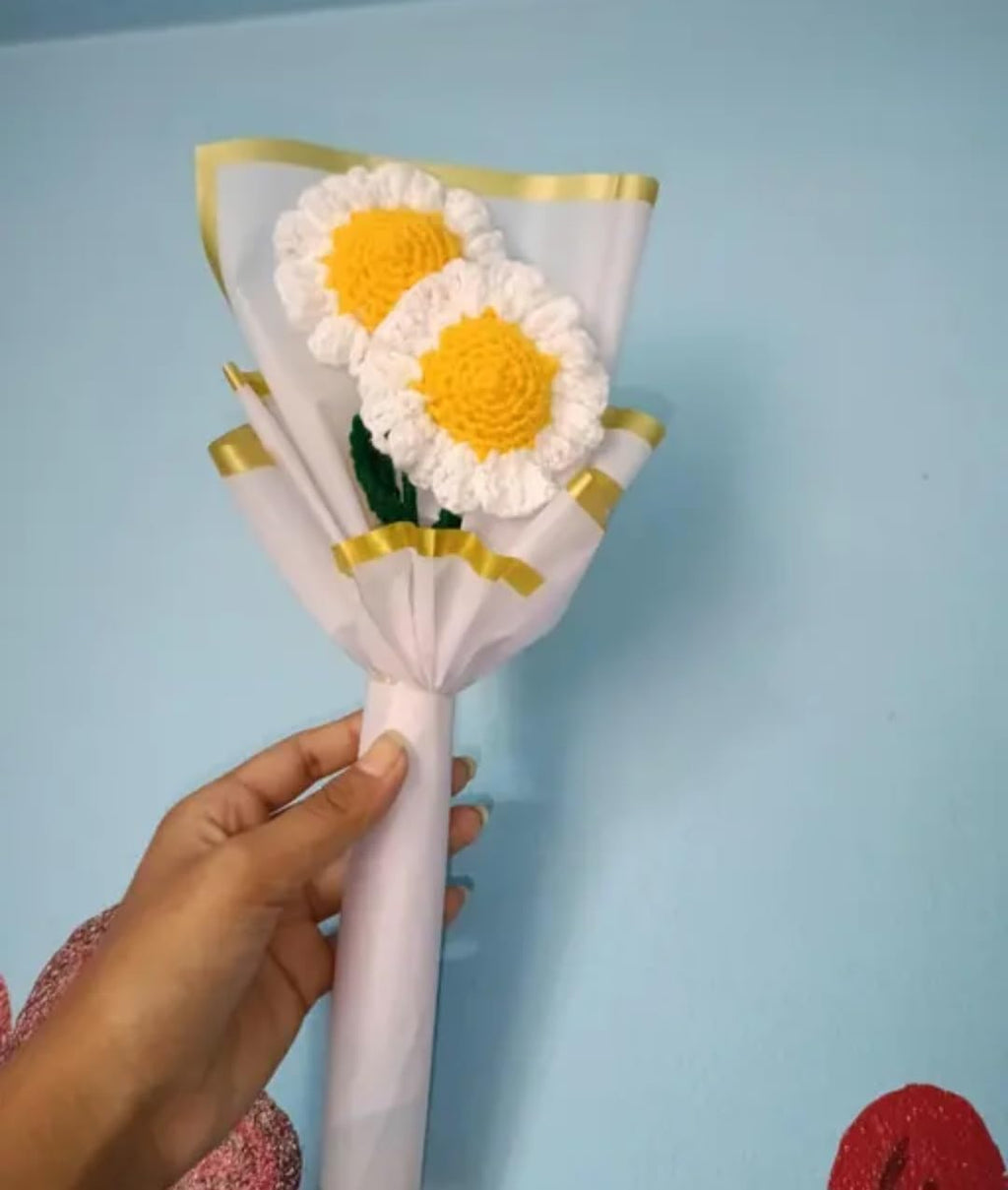 Handmade Crochet Daisy Bouquet, White and Yellow, Knitted Flower Gift, Wrapped with Gold Ribbon