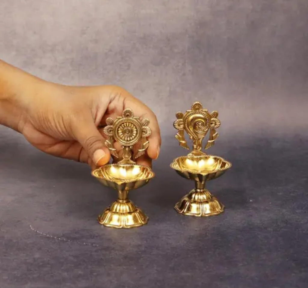 Traditional Brass Oil Lamp, Decorative Golden Diya with Ornate Peacock Design, Antique Style Temple Lamps, 2-Piece Set