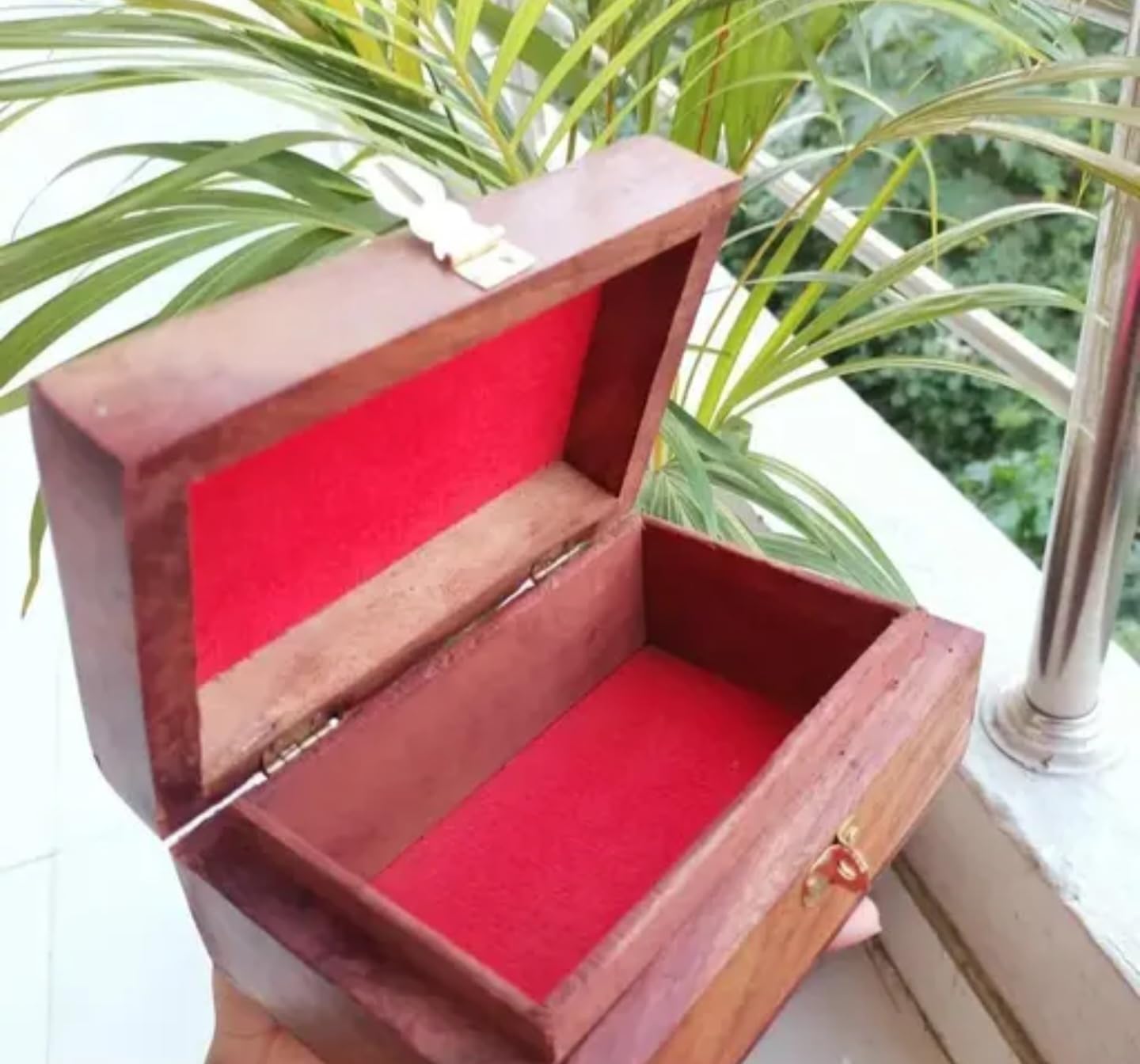 Handcrafted Wooden Jewellery Box with Floral Carved Design, Vintage Style Storage Box with Metal Clasp