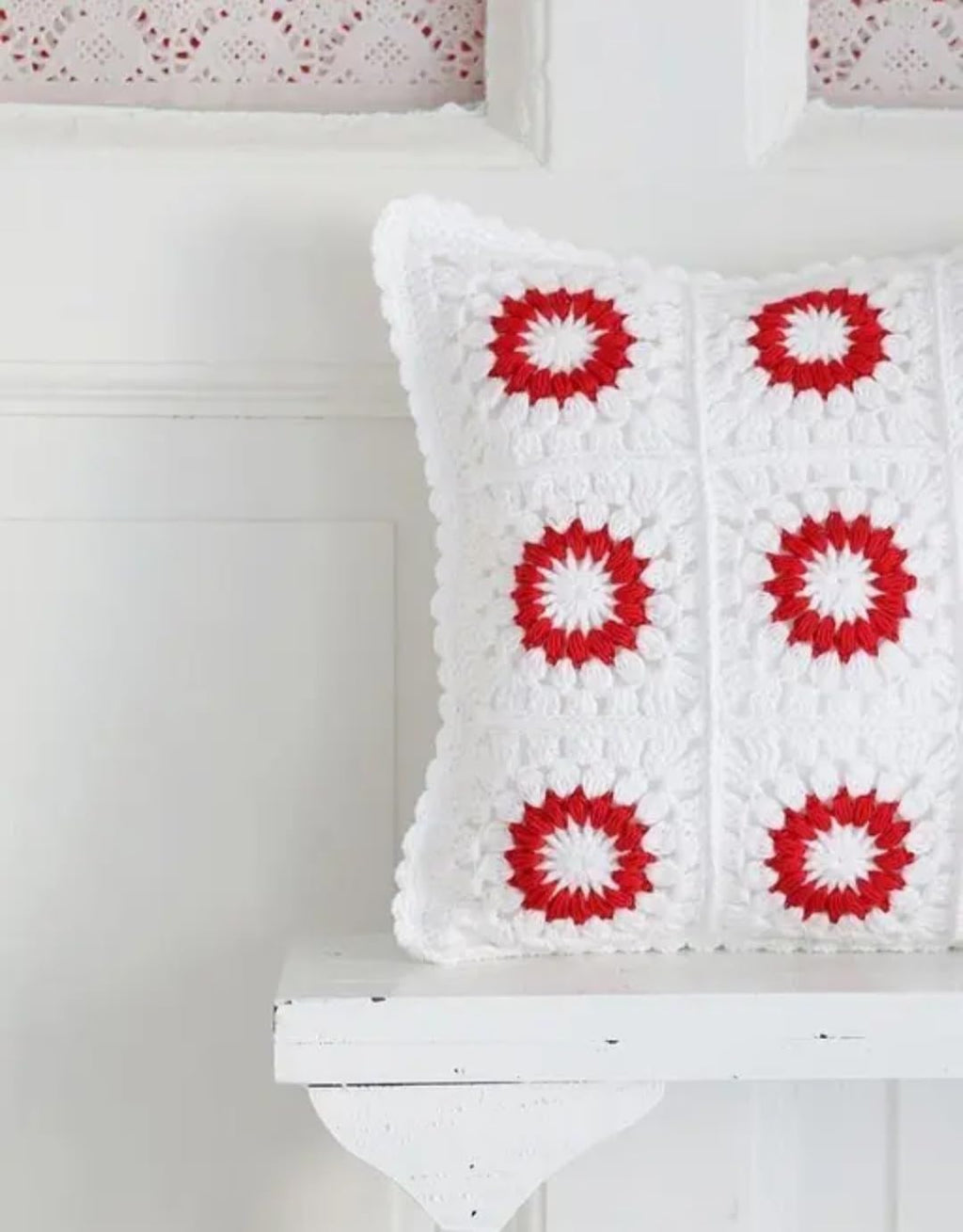 Crochet Throw Pillow Cover, White and Red, Floral Circle Granny Square Pattern, Decorative Cushion Cover