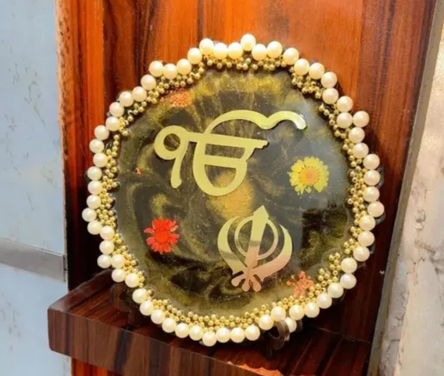Handcrafted Sikh Religious Wall Decor,resin art, Pearl-Bordered Khanda Symbol Frame with Gold Accents, Black Background, Traditional Spiritual Art