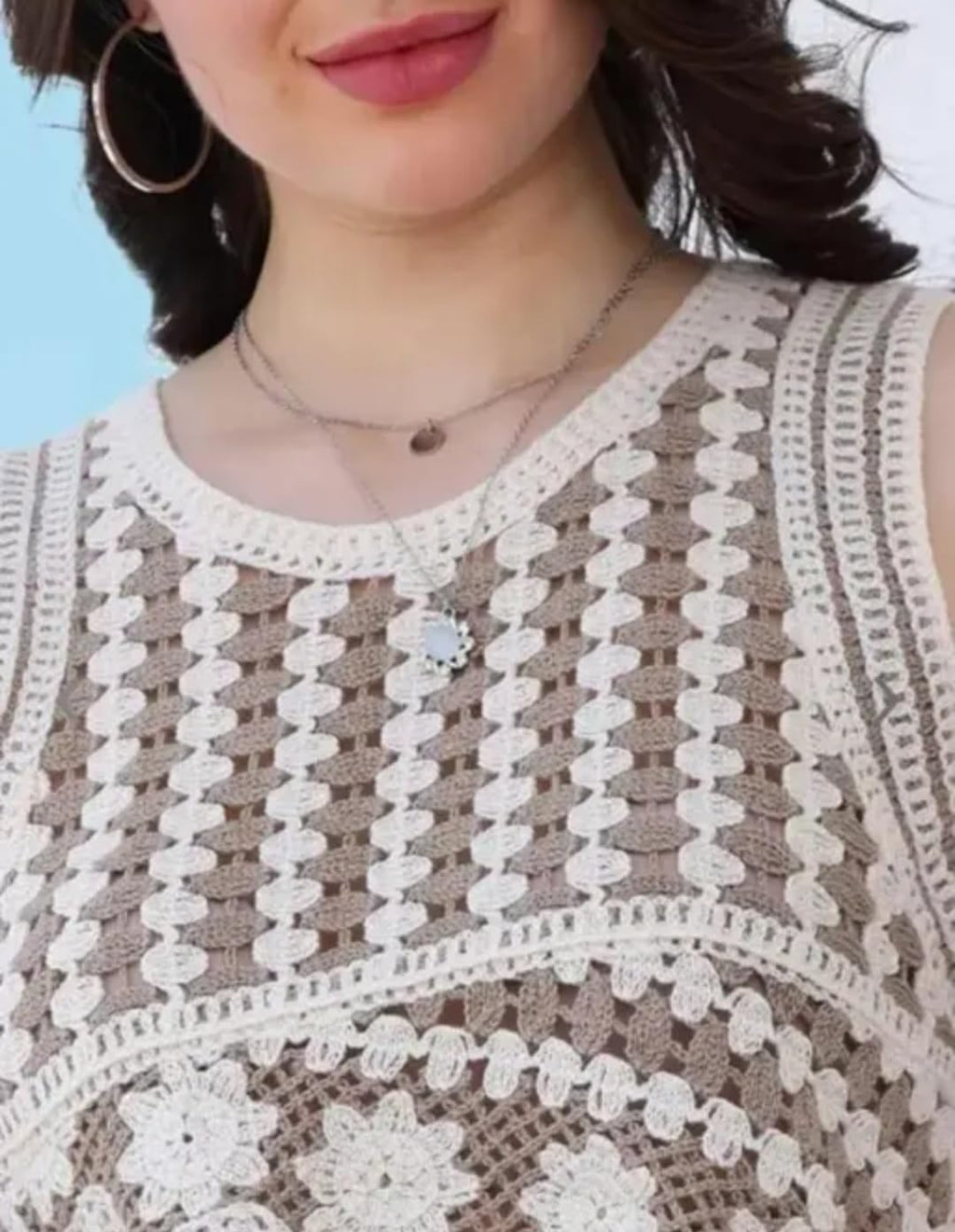 Women's Crochet Crop Top, Floral Hollow Knit Sleeveless Tank, Boho Style, Beige