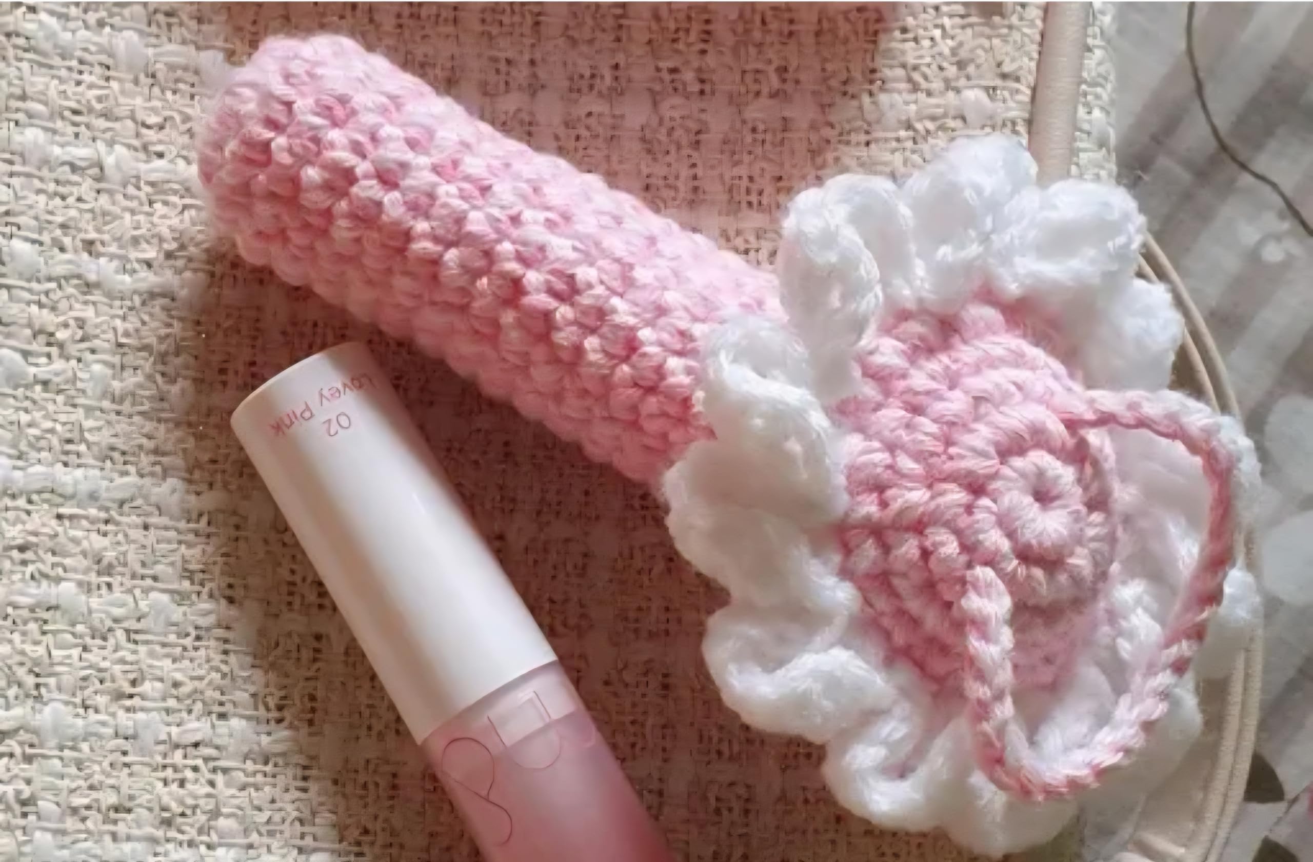 Handmade Crochet Lip Balm Holder, Pink and White, Floral Design, Knitted Lipstick Case Pouch