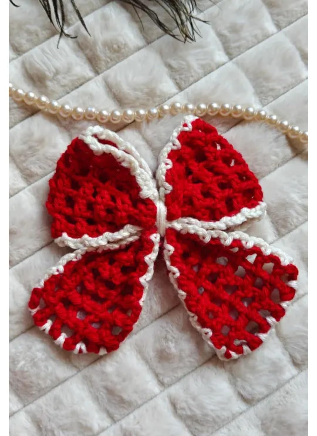 Handmade Crochet Bow Hair Clip, Red and White, Knit Yarn, Decorative Hair Accessory