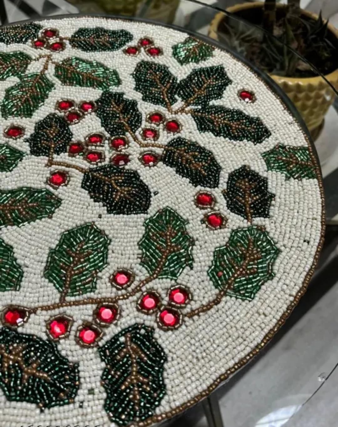 Beaded Placemats, Round, Holly Berry Design, White with Green Leaves and Red Berries