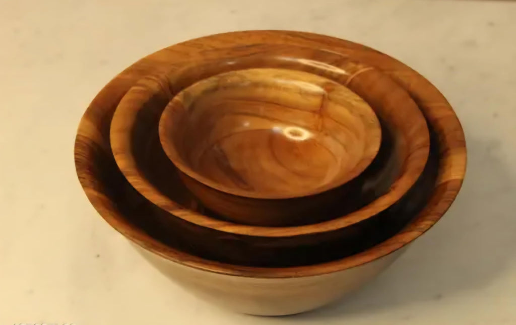 Wooden Serving Bowls Set, Natural Wood Grain, Handcrafted, 3 Pieces, Round Shape