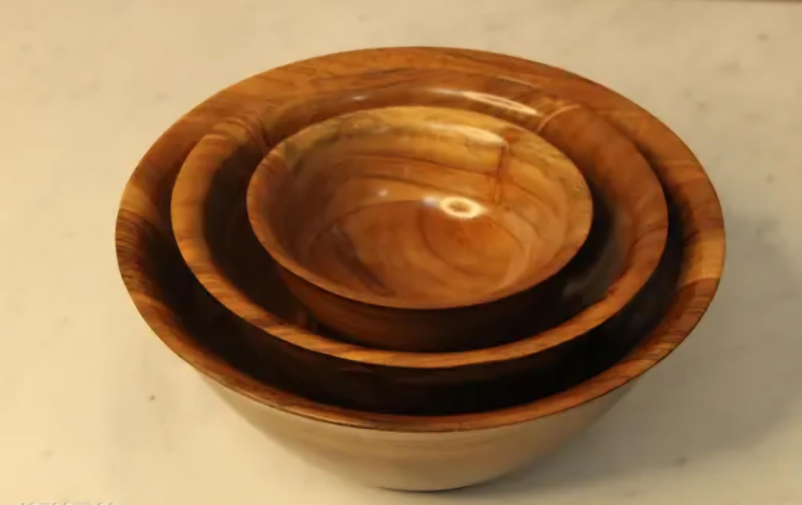 Wooden Serving Bowls Set, Natural Wood Grain, Handcrafted, 3 Pieces, Round Shape