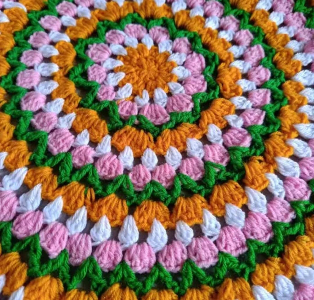Handmade Crochet Pooja Thalposh, Floral Pattern with Tassels, Granny Style