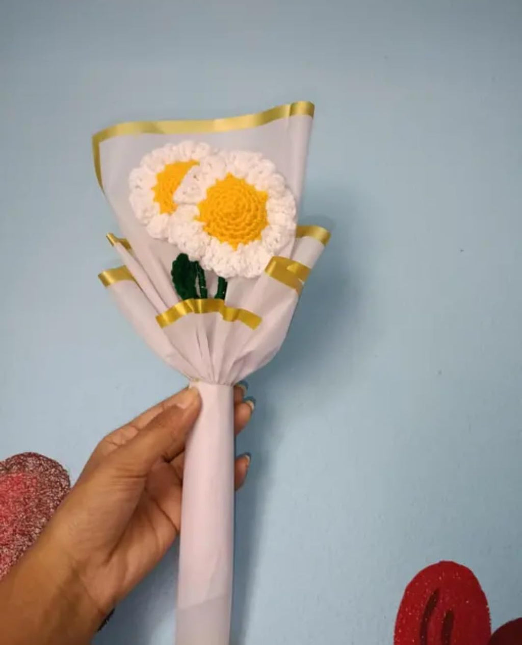 Handmade Crochet Daisy Bouquet, White and Yellow, Knitted Flower Gift, Wrapped with Gold Ribbon